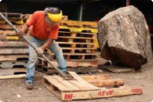 Disassembling waste pallets