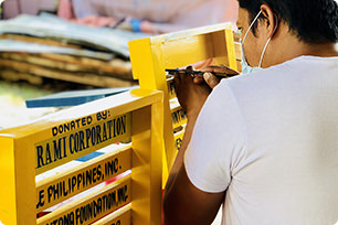 贈呈記念のサイン